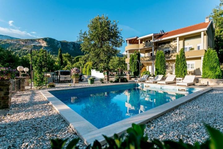 Villa for sale in Herceg Novi, Podi area